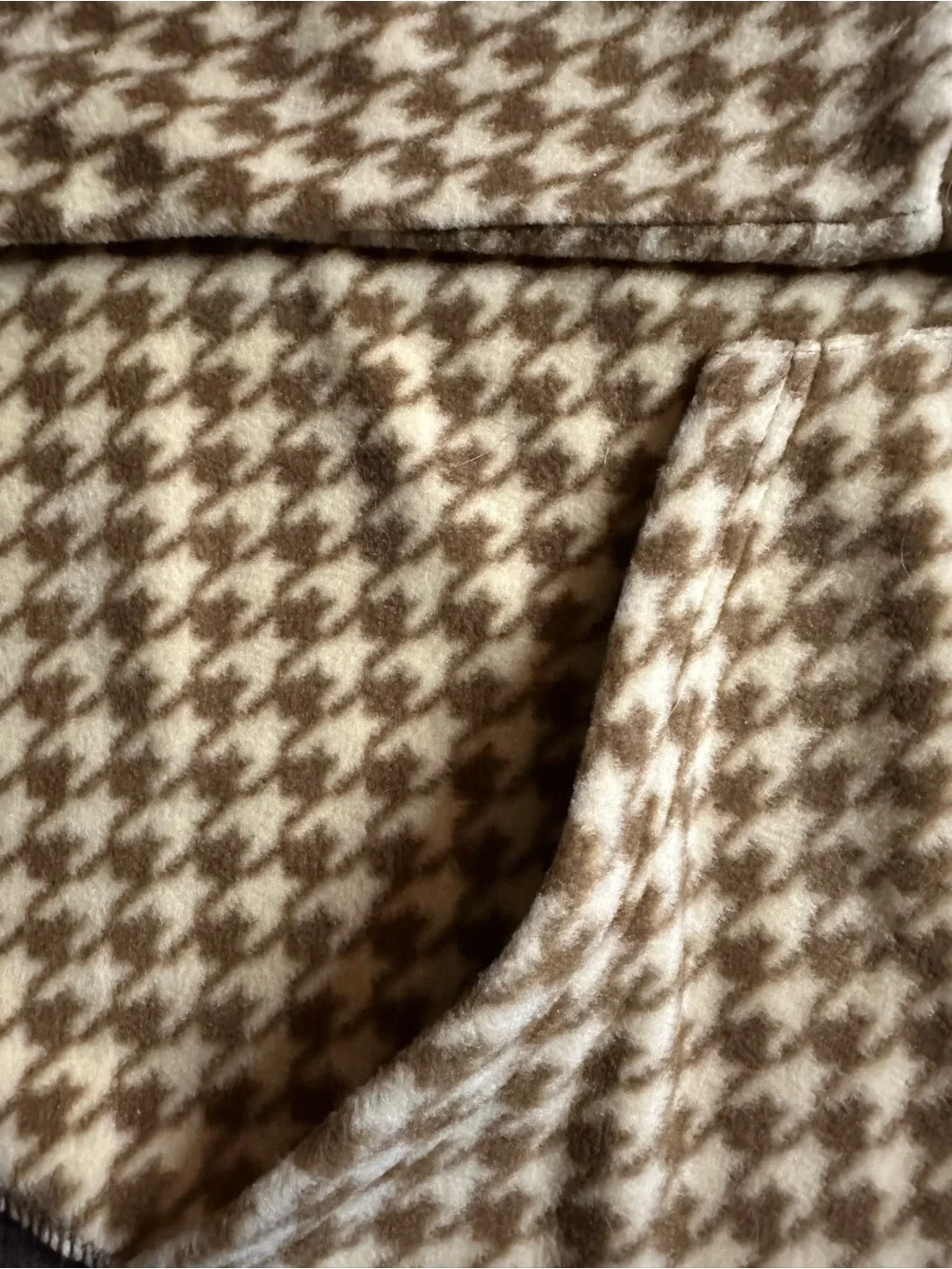 Collection XIIX Women's Houndstooth Fleece Poncho Cape Shawl Wrap L/XL Beige